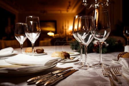 210-restaurant1.jpg